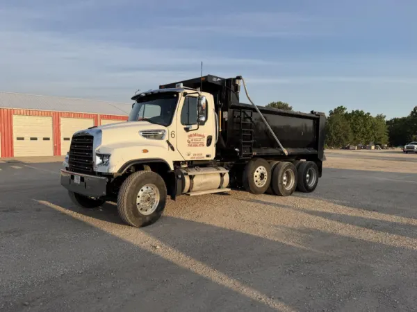 2022 FREIGHTLINER 114SD 8x4