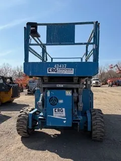 2010 Genie GS-4390 RT
