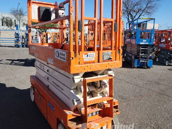 2019 Snorkel S3226E