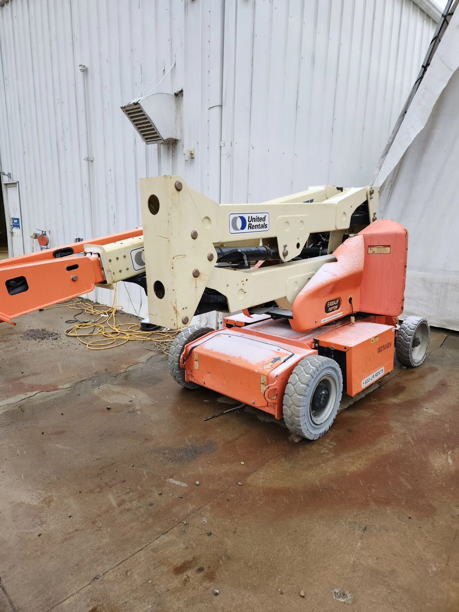 2015 JLG E400AJPN Articulating