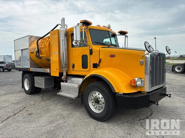 2014 Peterbilt Vactor 365