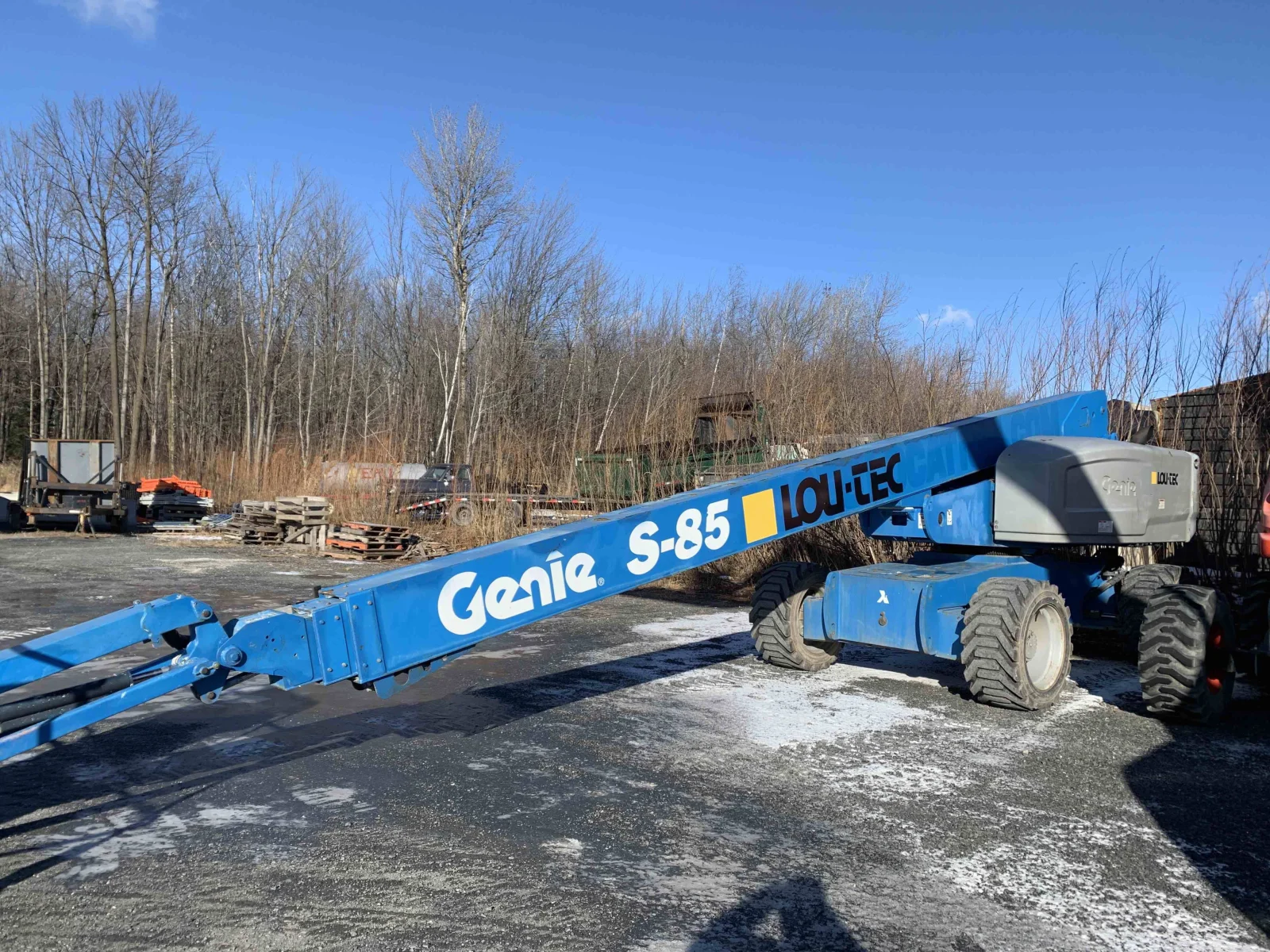 2016 Genie S-85