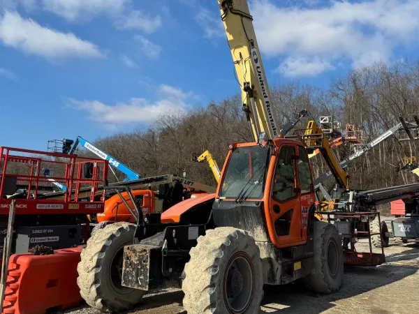 2020 JLG 1644