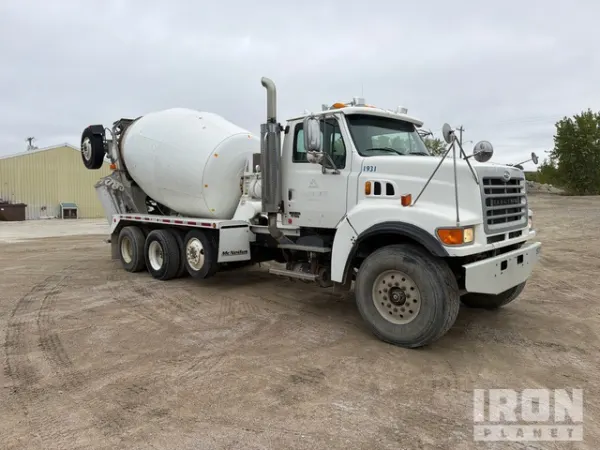 2004 Sterling LT9500