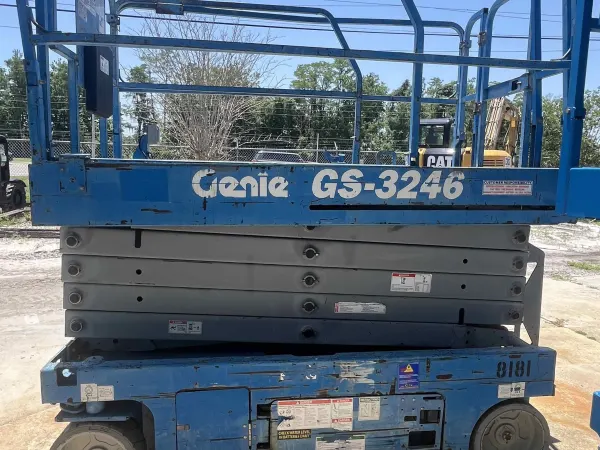 2014 Genie GS-3246