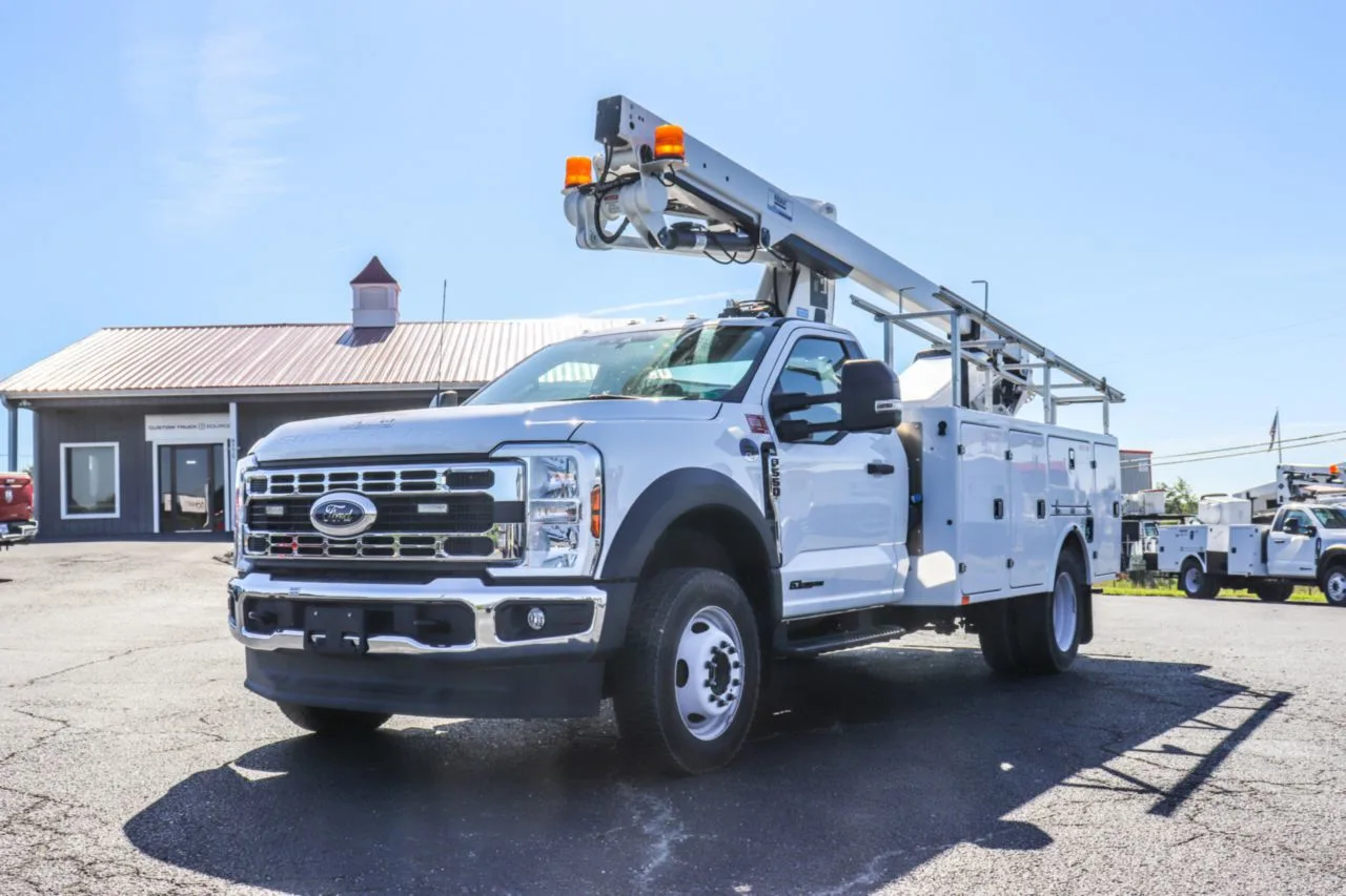 2024 Ford F550