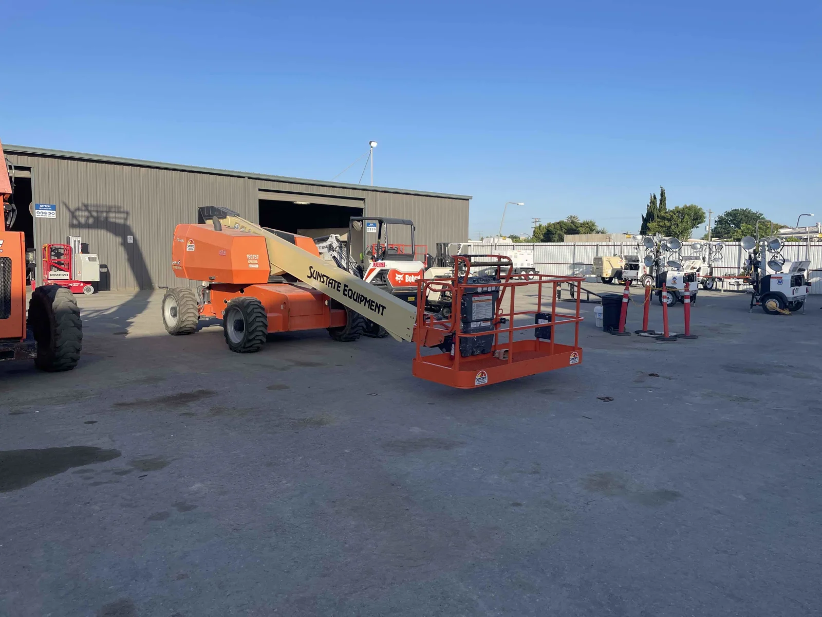 2015 JLG 600S