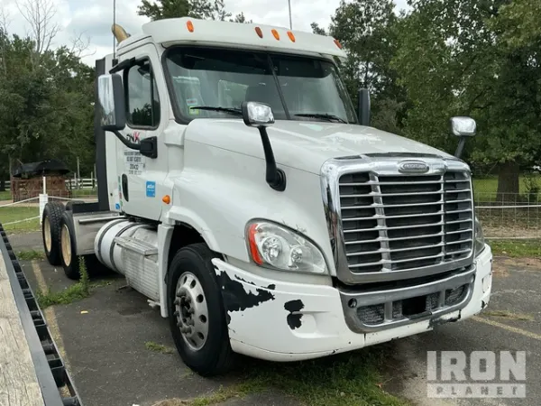2014 Freightliner Cascadia 125