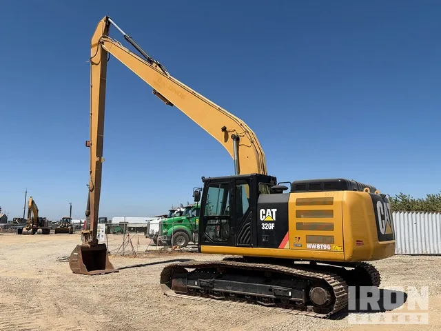 2016 Caterpillar 326FL
