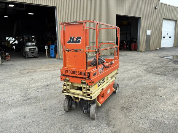 2016 JLG 1930ES