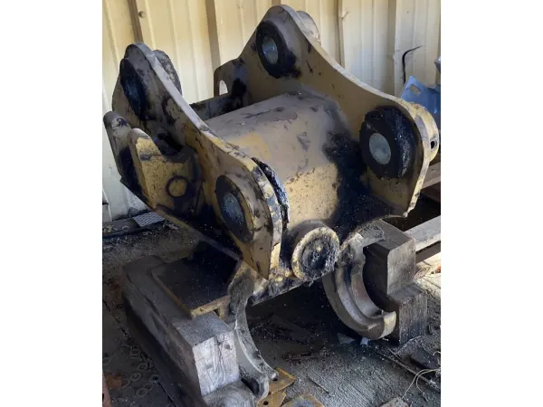 2019 Caterpillar M314F/M316F/M318F TILTING PIN LOCK COUPLER