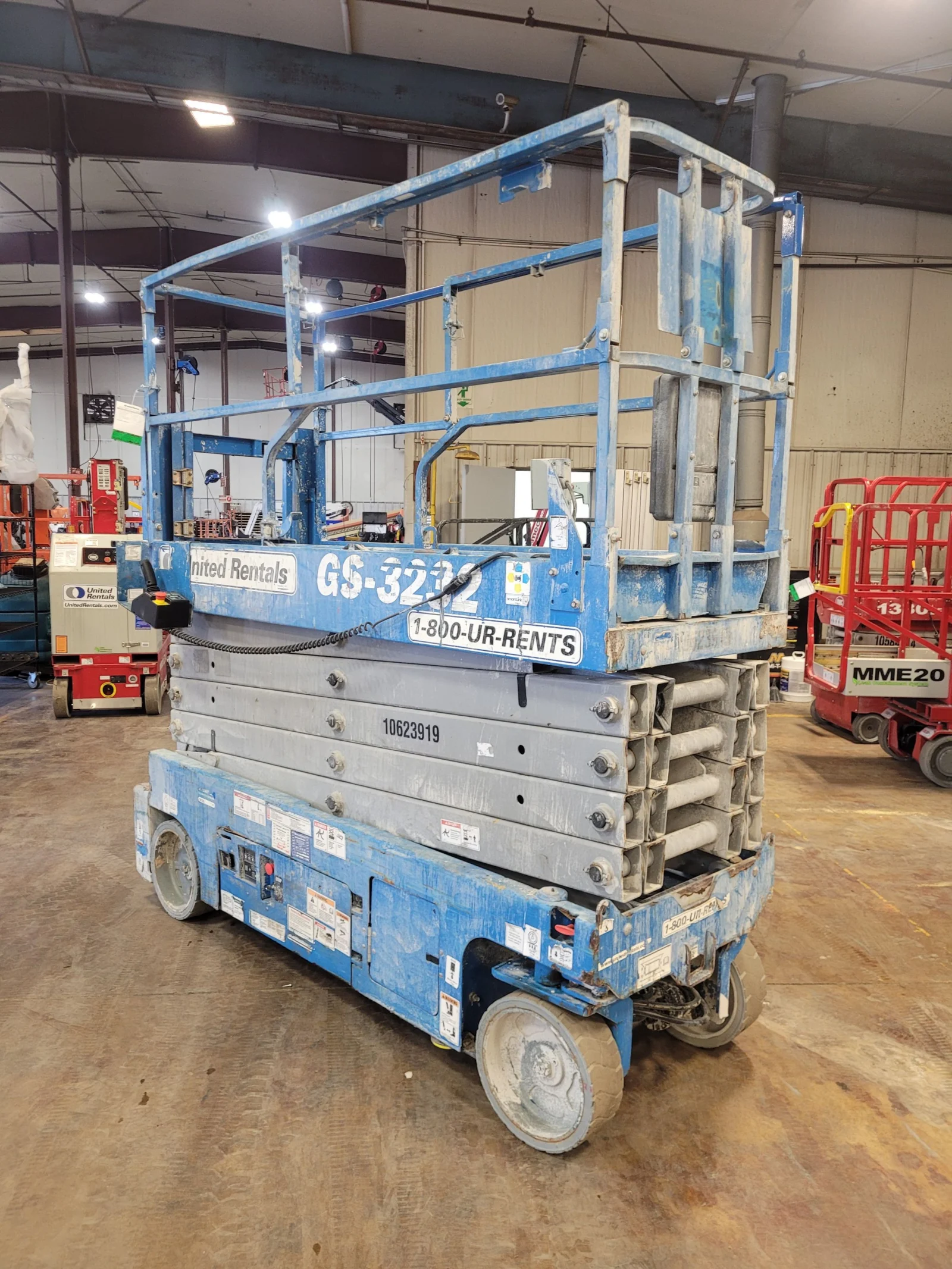 2017 Genie GS-3232
