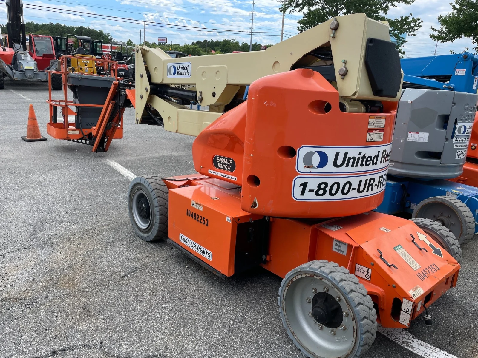 2016 JLG E400AJPN Articulating