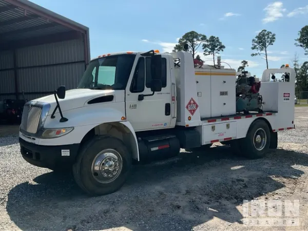 2007 International 4400