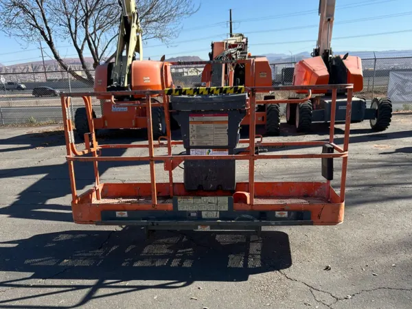 2017 JLG 860SJ