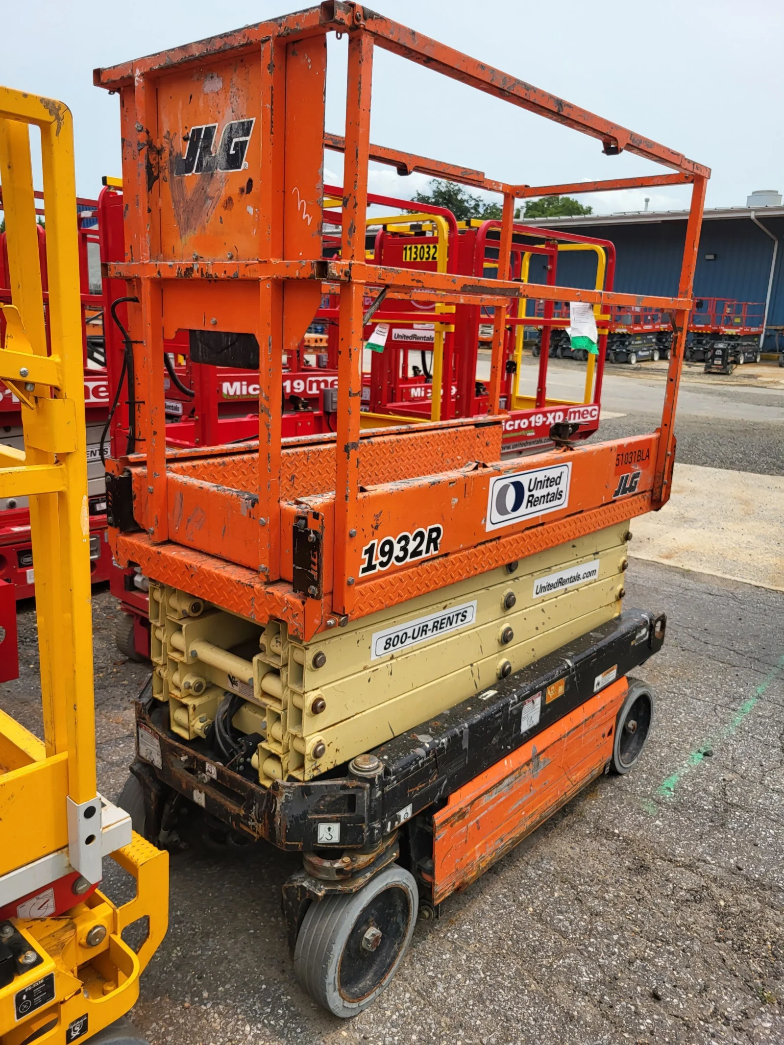 2017 JLG 1932R
