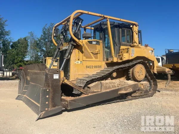 2011 Caterpillar D6T XL