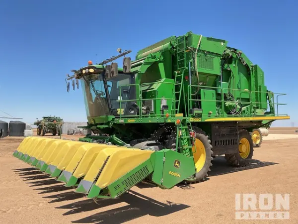 2018 John Deere CS690
