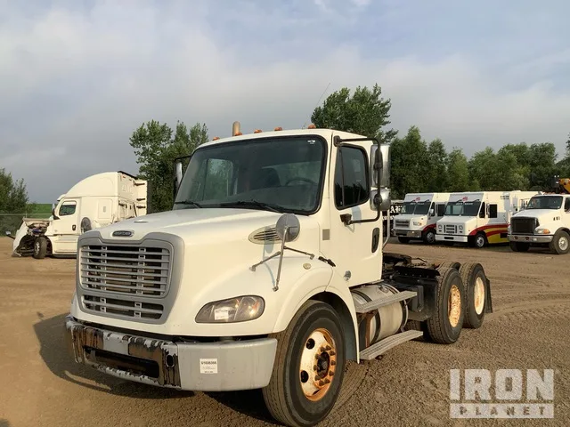 2014 Freightliner M2 112