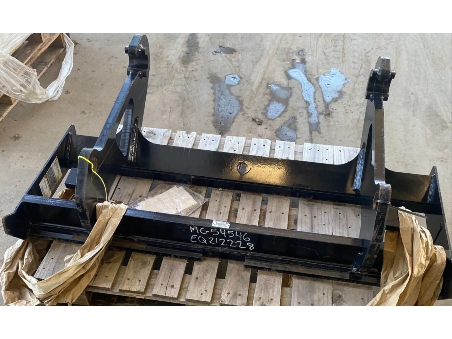 2021 Caterpillar 924-938 FORK CARRIAGE FOR C 3/4 ISO COUPLER