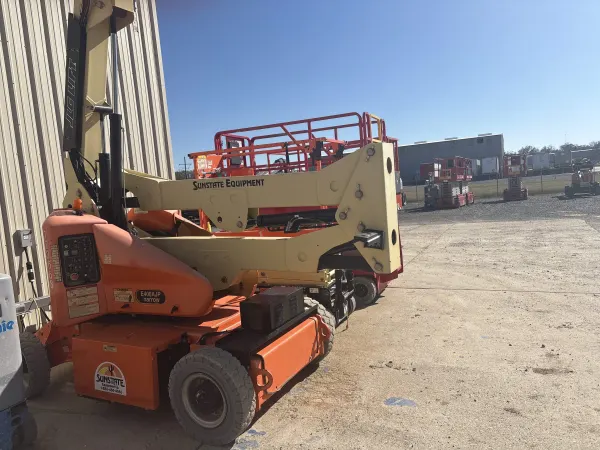 2018 JLG E400AJPN
