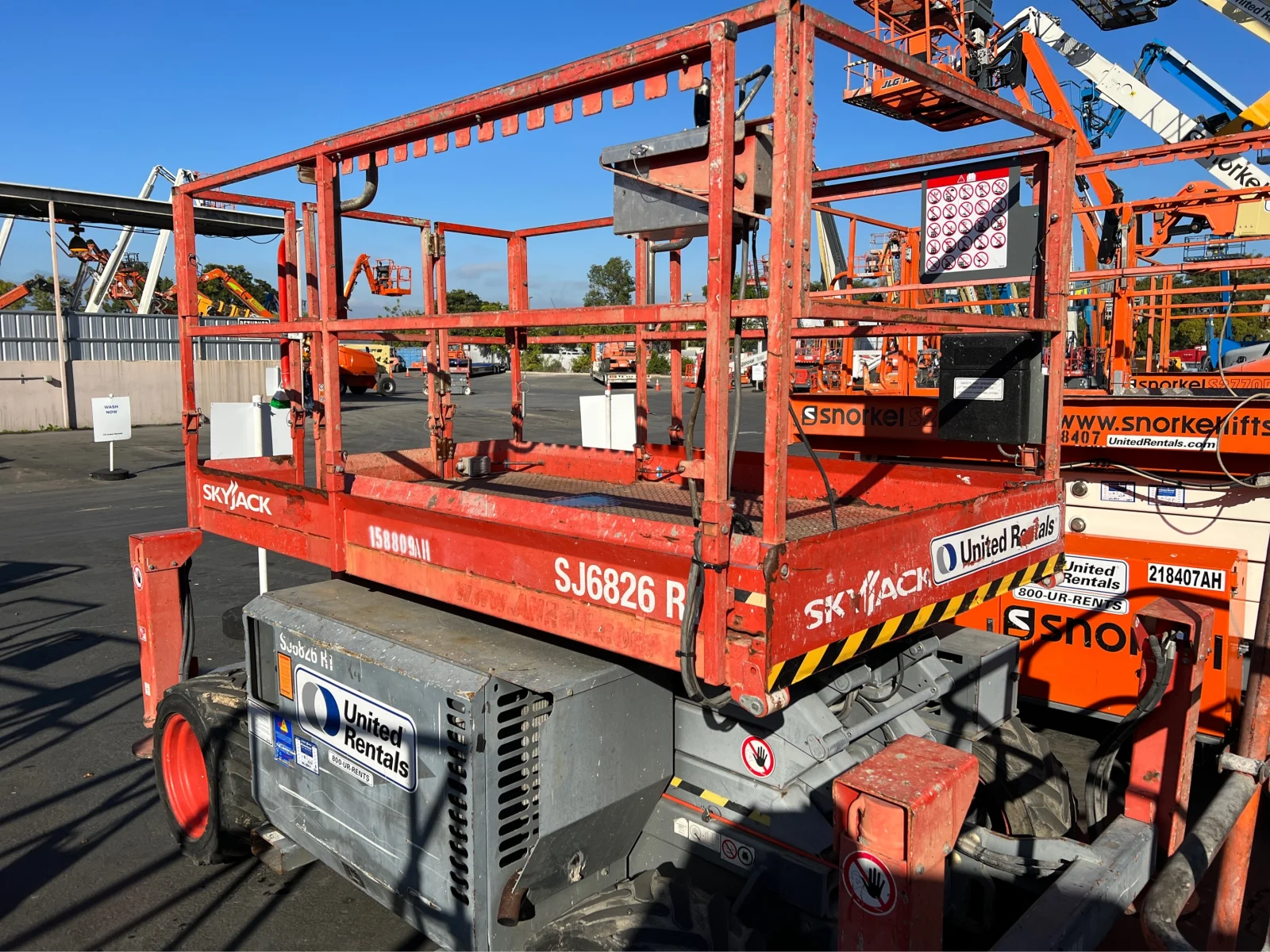 2017 Skyjack SJ6826RT-Rough-Terrain