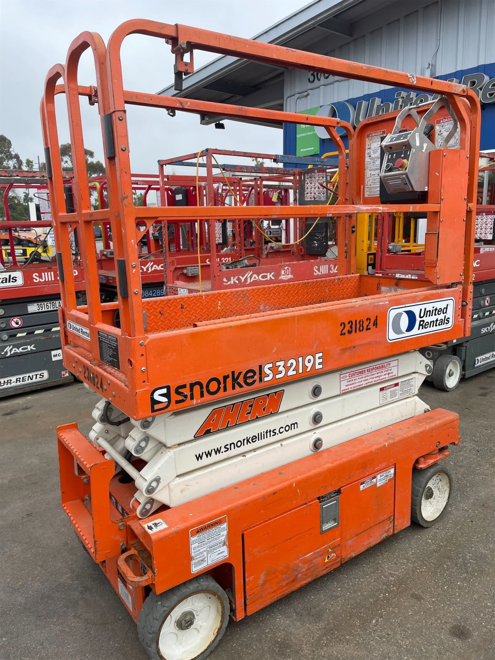 2019 Snorkel S3219E