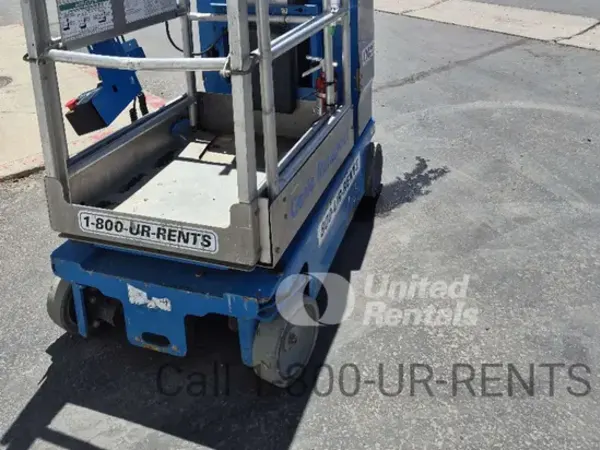 2016 Genie GR-20 Self-Propelled One-Person