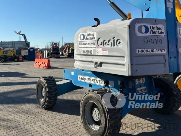 2017 Genie S-40