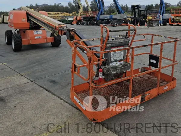 2018 JLG 660SJ