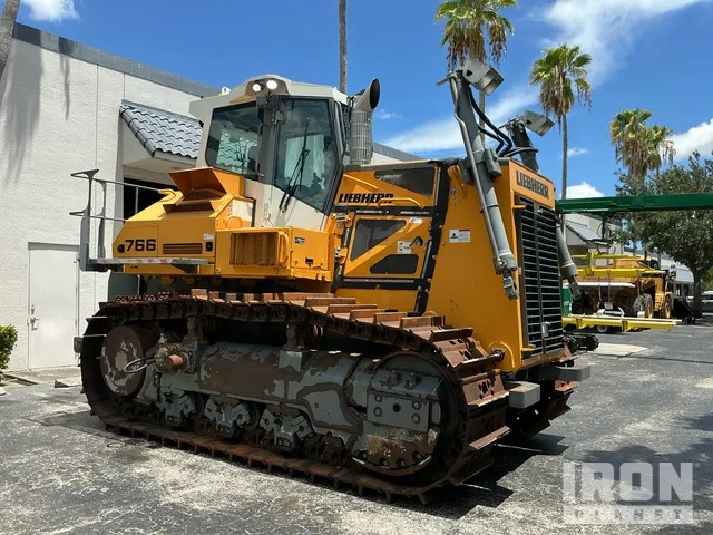 2021 Liebherr PR766