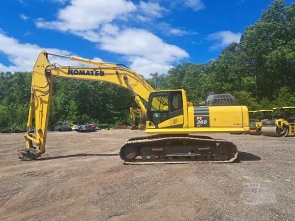 2023 Komatsu PC360 LC-11