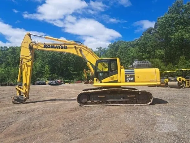 2023 Komatsu PC360 LC-11