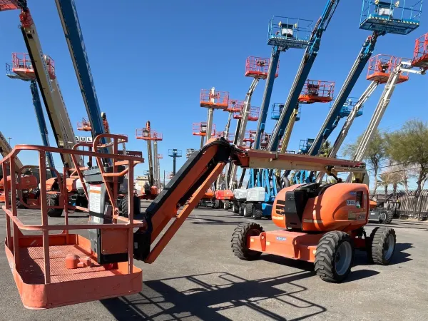 2017 JLG 600AJ Articulating