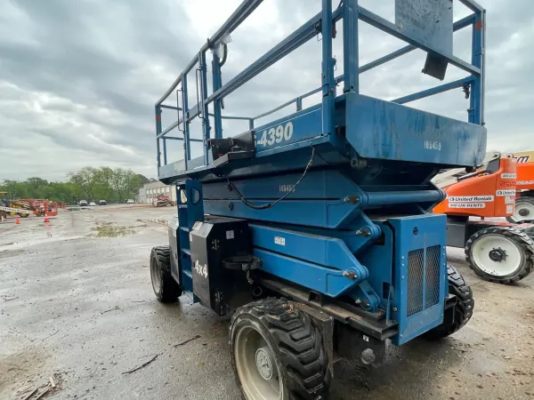 2017 Genie GS-4390 RT Rough Terrain