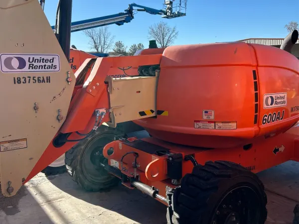 2017 JLG 600AJ Articulating