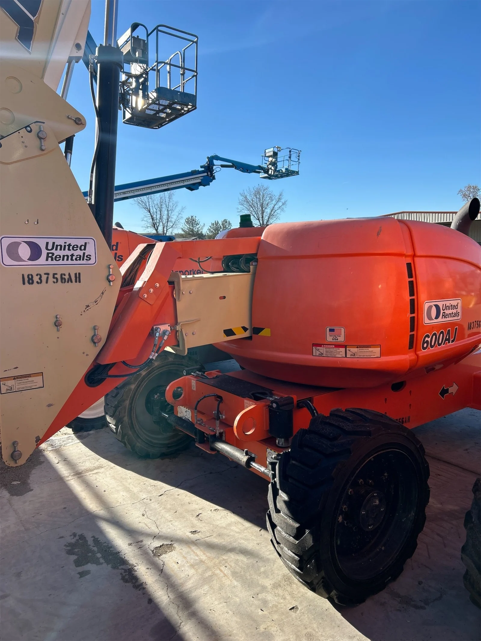 2017 JLG 600AJ Articulating