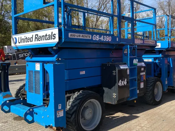 2018 Genie GS-4390 RT Rough Terrain