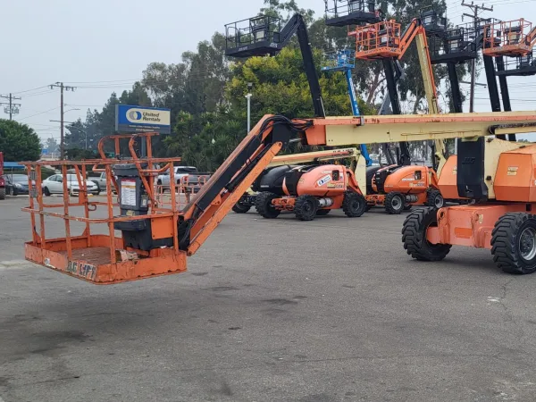 2013 JLG 800AJ Articulating