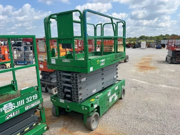 2017 Genie GS-4047