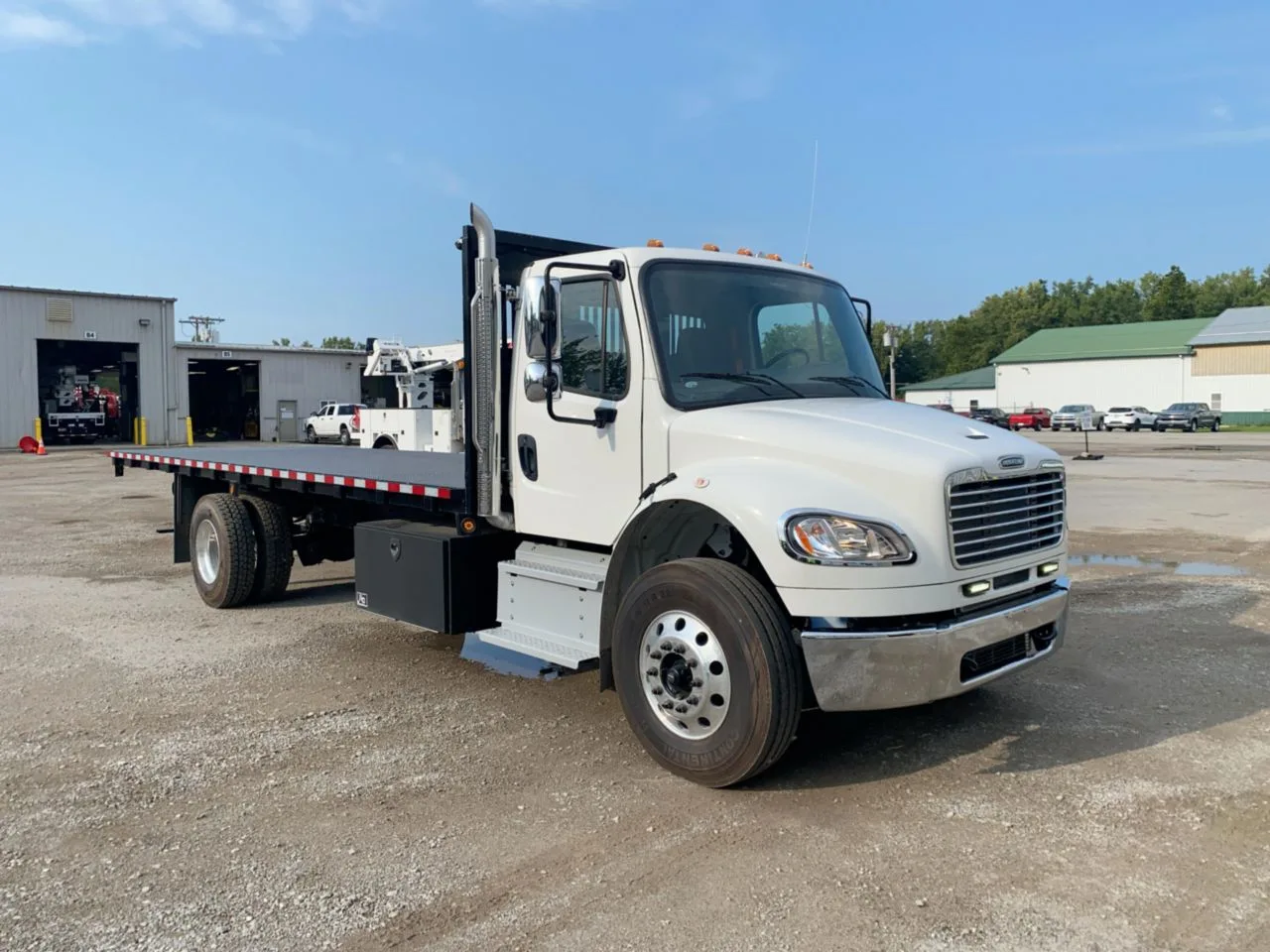 2024 Freightliner M2106