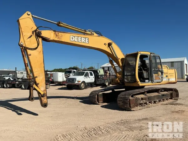 2000 John Deere 200LC
