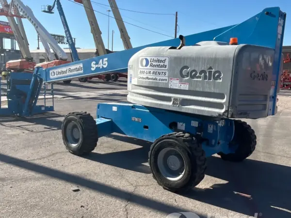 2018 Genie S-45