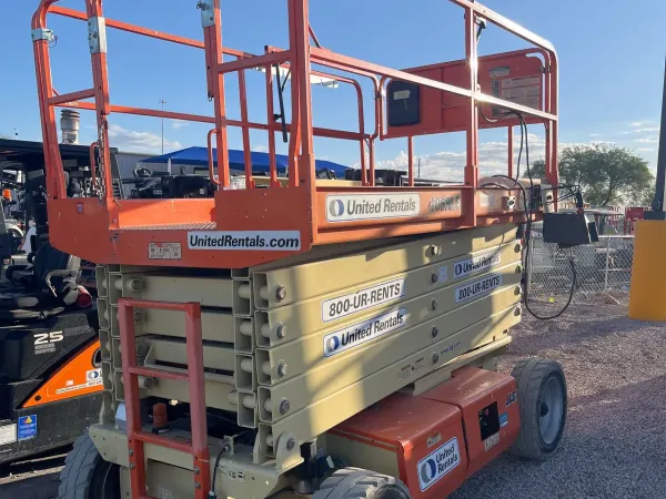 2019 JLG 4069LE