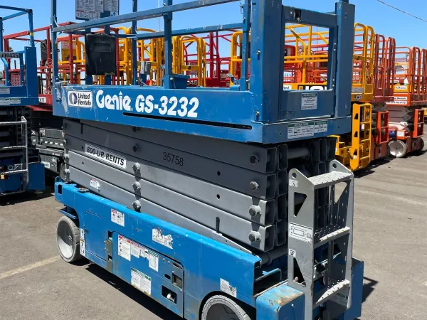 2016 Genie GS-3232