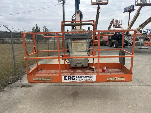 2011 JLG 1350SJP