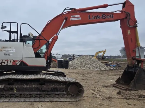 2019 Link-Belt 250X4EX