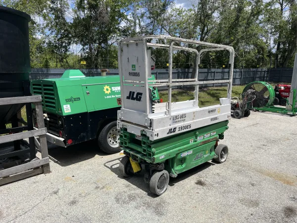 2016 JLG 1930ES