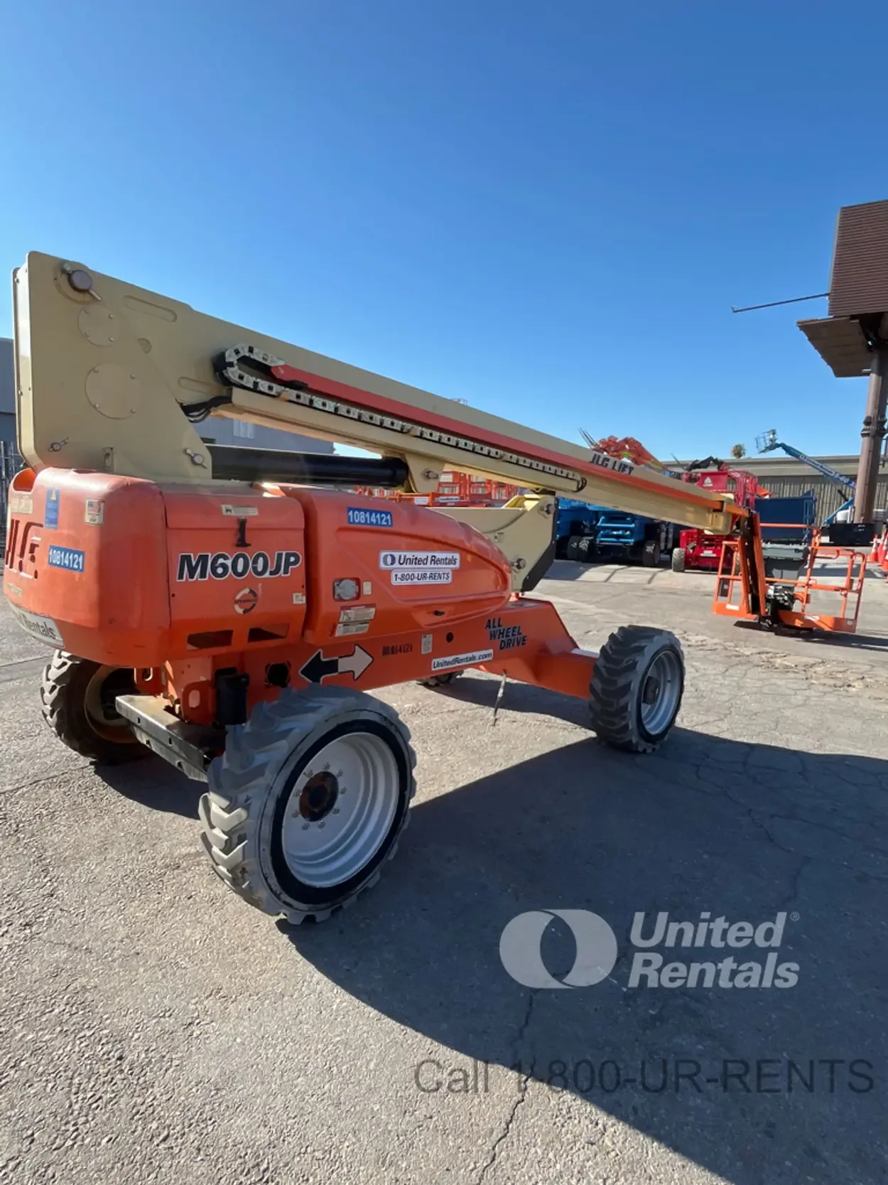 2018 JLG M600JP