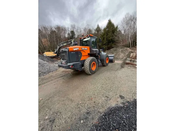 2022 DOOSAN INFRACORE AMERICA CORP. DL220-7